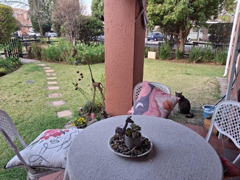 Ground Floor - Pet Friendly Townhouse For Sale In Farramere - Photo 3