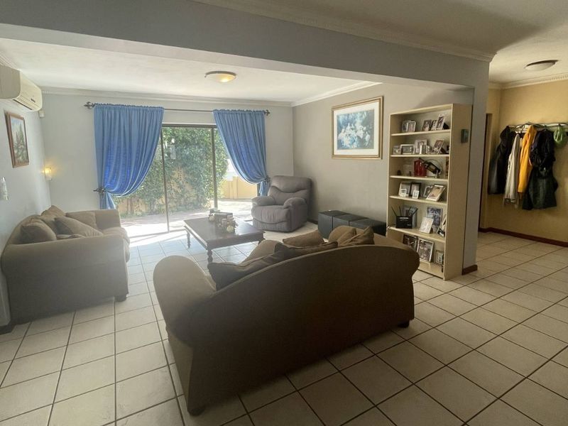 Estate living at its best !! Price negotiable - Photo 2