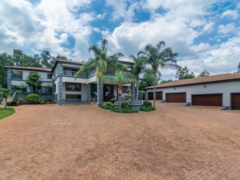 Elegance at your door step - Photo 2