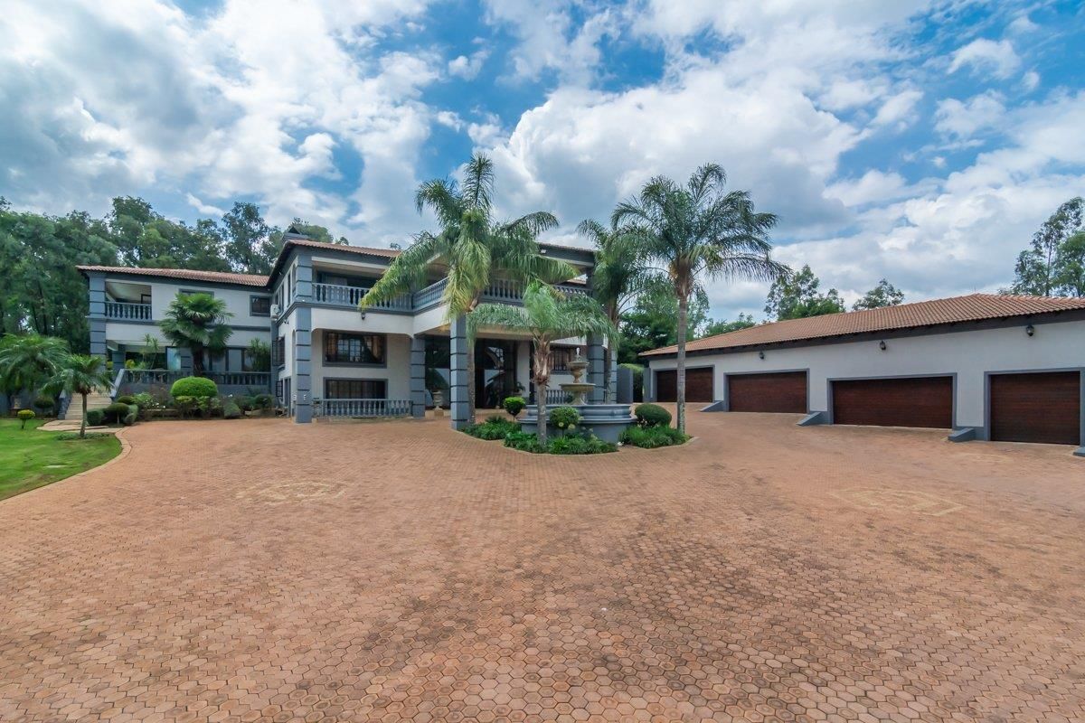 Elegance at your door step - Photo 2