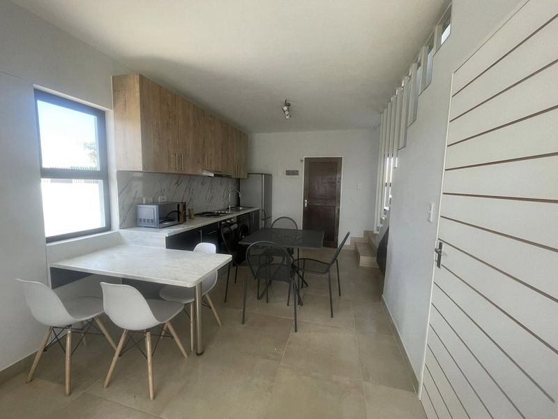 FOR SALE – BEAUTIFUL FREESTANDING HOME AT WATERFRONT - Photo 8