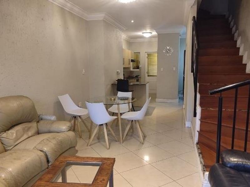 Top floor Duplex apartment - Photo 4