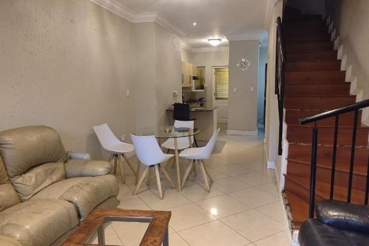 Top floor Duplex apartment - Photo 4