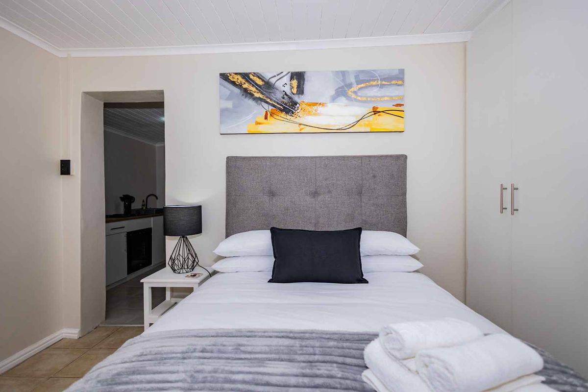 Urban Oaks Guest House - Photo 5