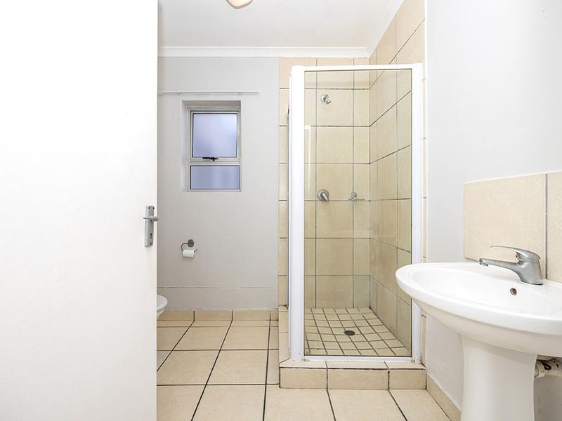 Studio Living with 24-Hour Security & Secure Parking in The Square on Tenth - Photo 9