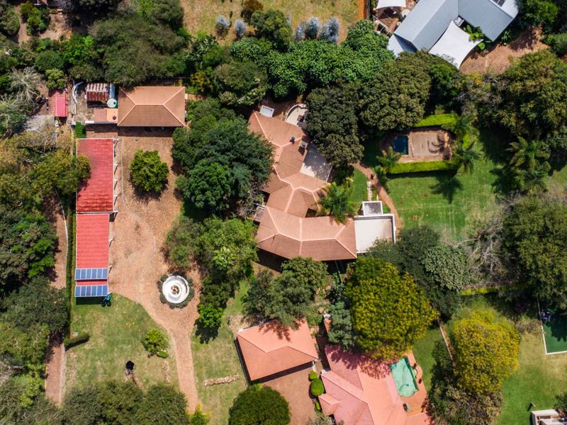 Elegant Country Living on Expansive Zwavelpoort AH Grounds - Photo 7