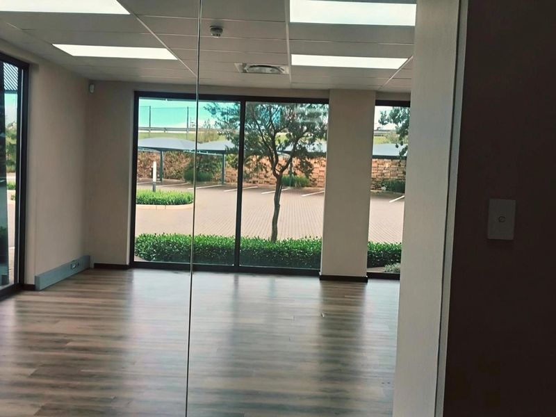 Executive-Grade Logistics Facility to Let | 22,095 sqm | Prime R21 Logistics Corridor | Eastport Logistics Park An exceptional, world-class logistics hub - Photo 4