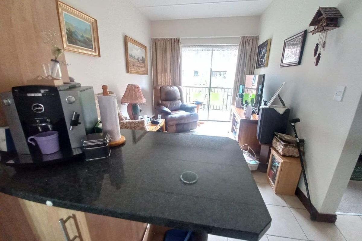 1 BEDROOMED RETIREMENT UNIT FOR SALE IN BRENTWOOD PARK - Photo 2