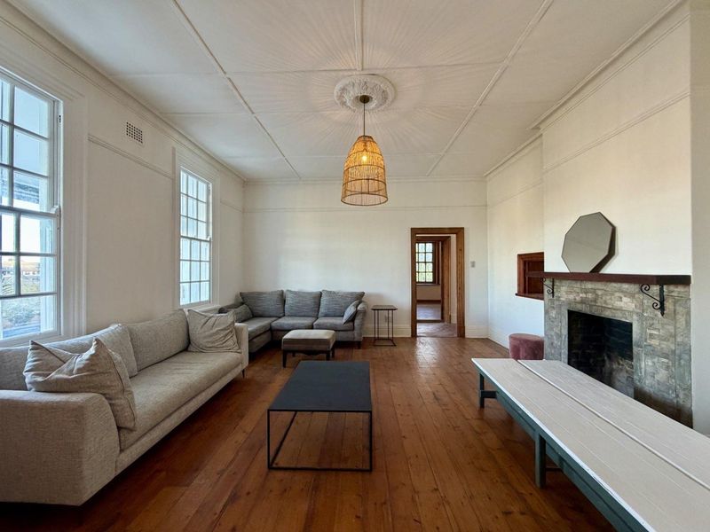 Large house - 1 month to 12 month rental - Photo 3