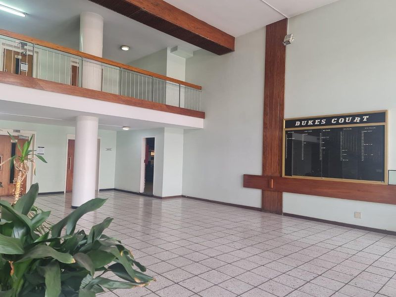 Perfect location. A step away from the Killarney Mall! - Photo 1
