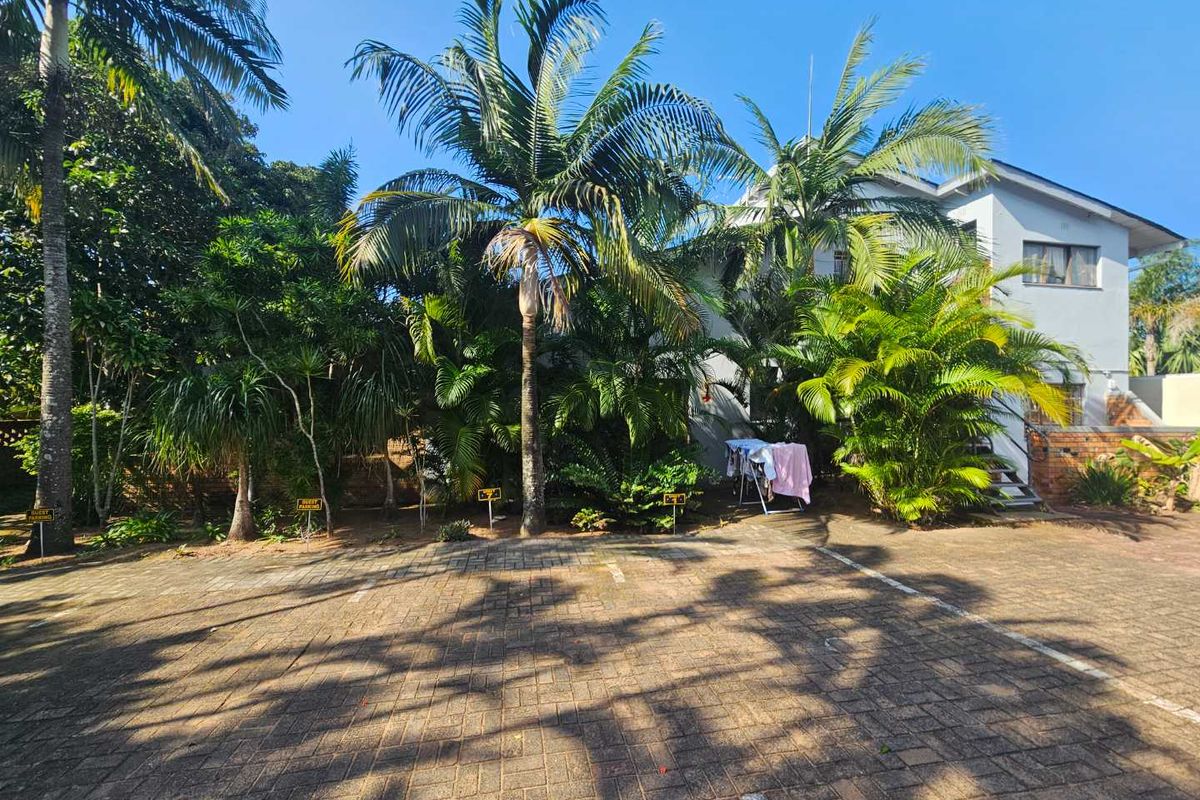 2-Bedroom Apartment in the Heart of St Lucia Estuary – iSimangaliso Wetlands Park. - Photo 2