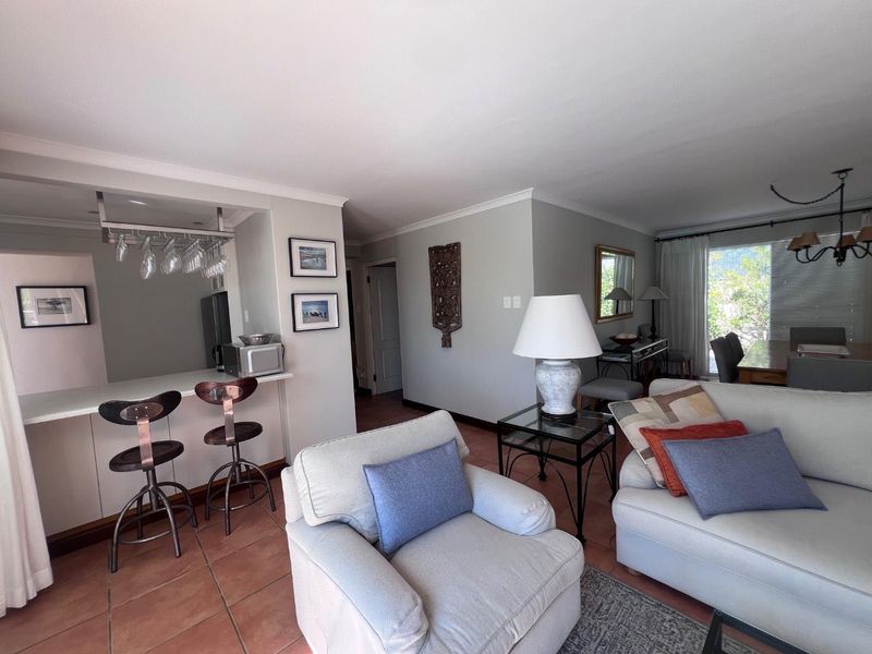 Furnished 2 bedroom apartment with pool and views - Photo 9