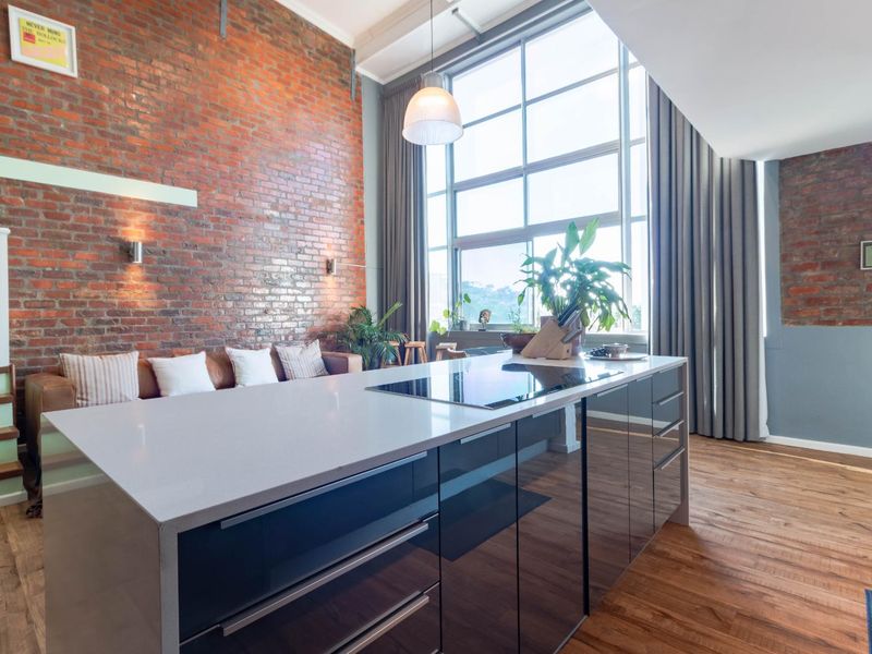 Westside Studios Penthouse - Photo 7