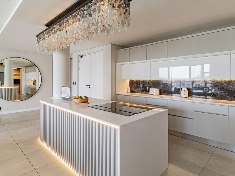 3 Bedroom Apartment for Sale in Waterfall - Photo 3