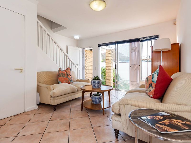 Elegant Double-Storey Living in a Secure, Sought-After Setting - Photo 10