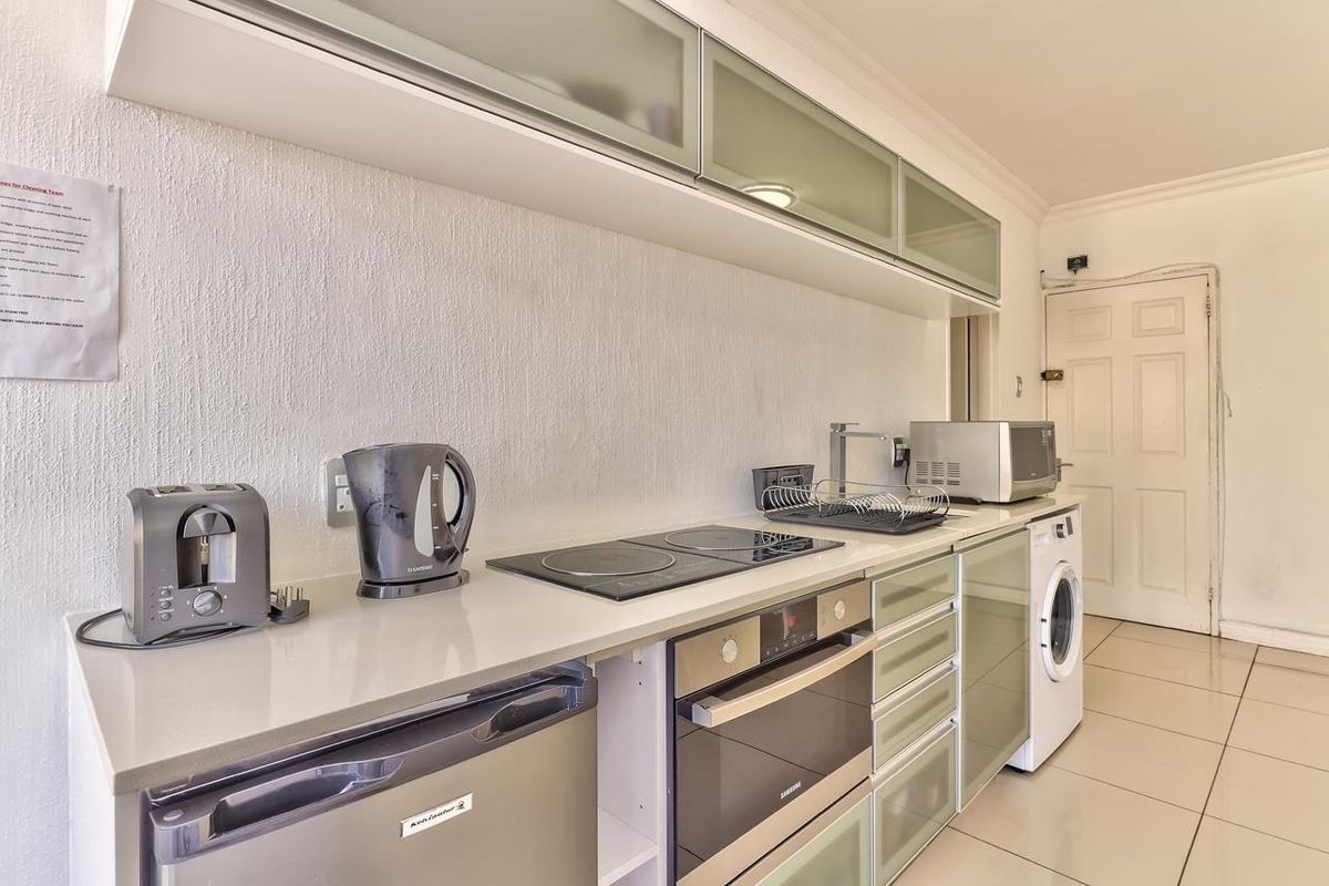 ONE BED APARTMENT TO RENT - Photo 4
