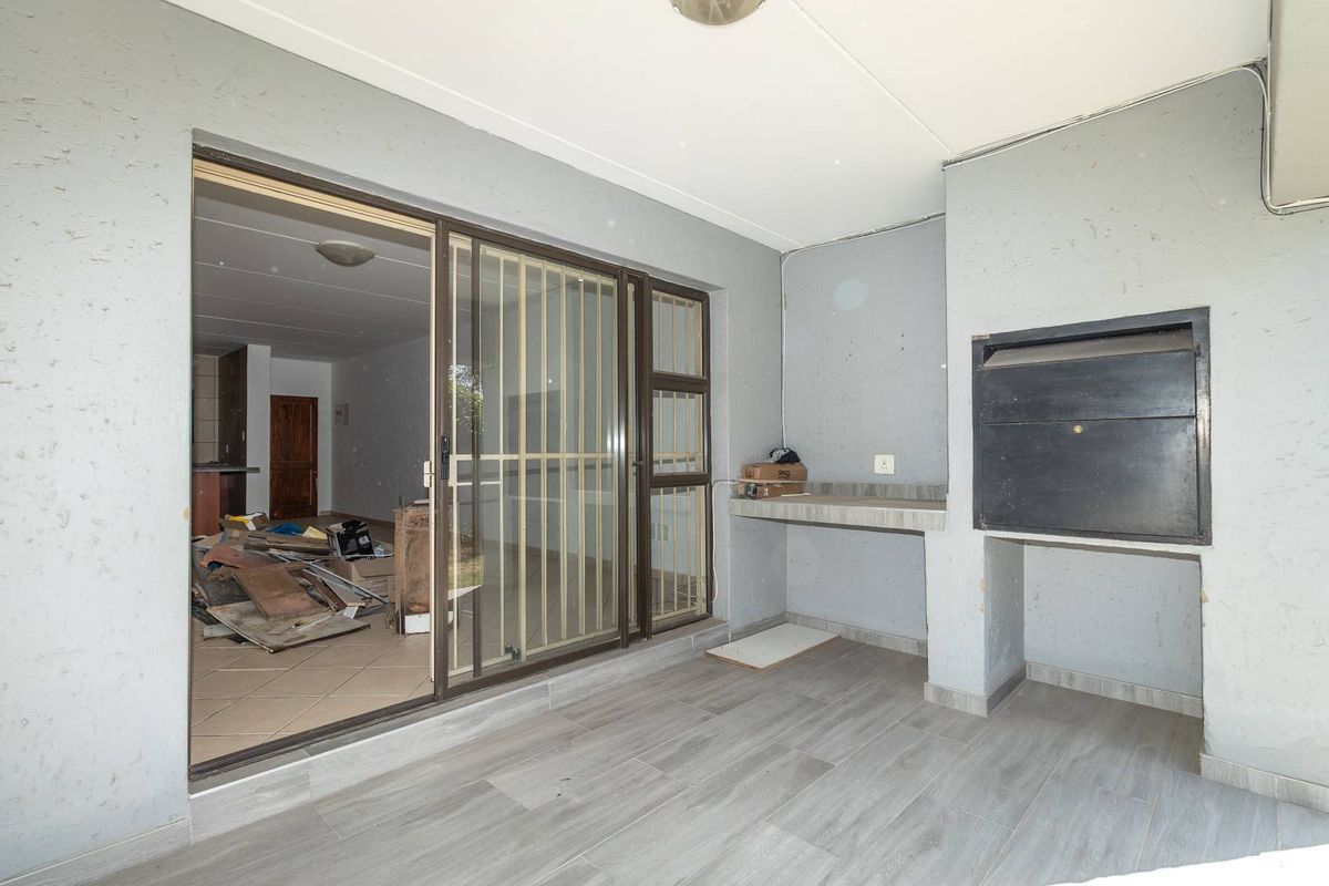 Lovely Spacious 2 Bedroom Ground Floor Garden Apartment - Photo 3