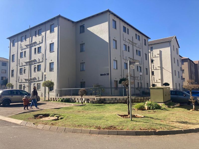 Ground floor 2 bedroom apartment for sale at Jabulani - Photo 6