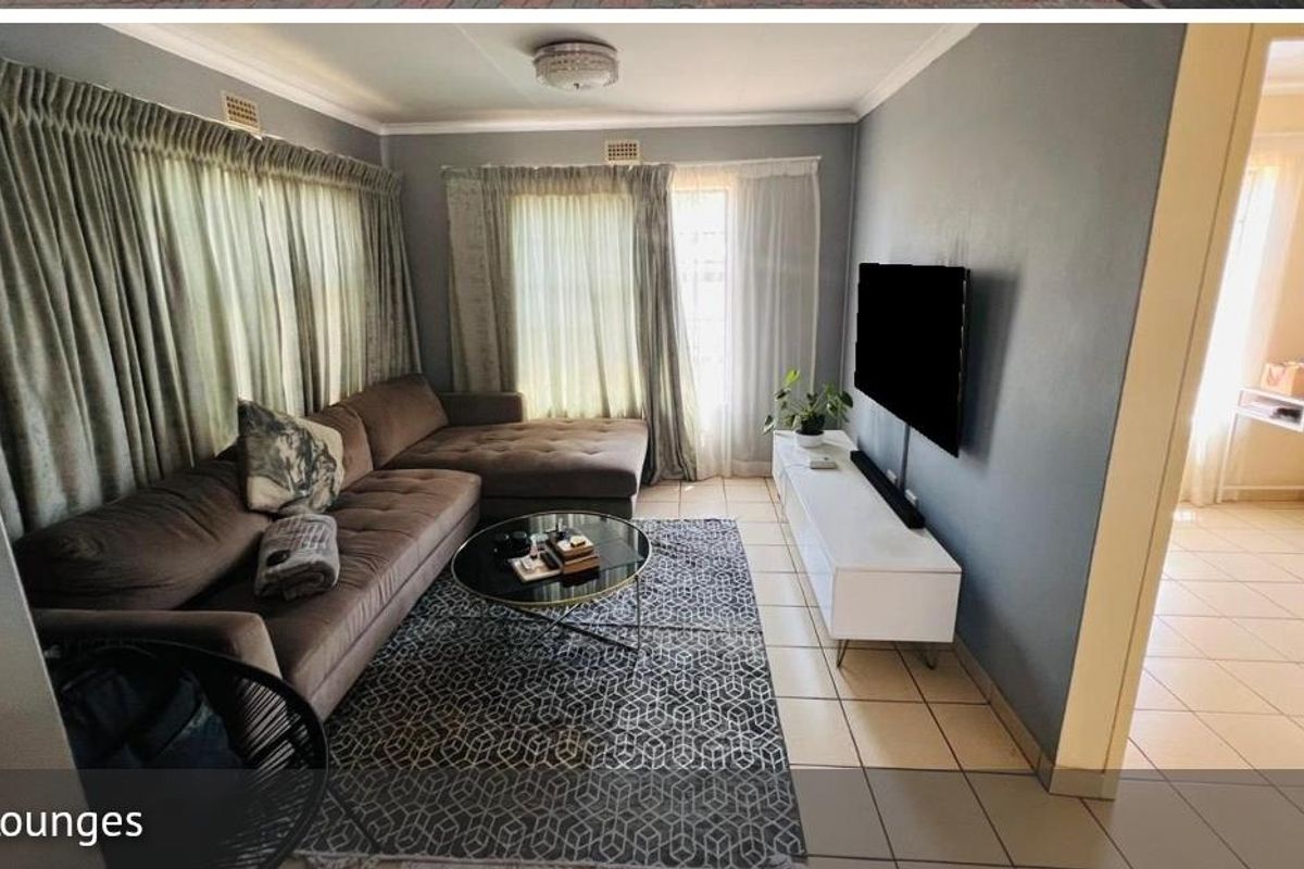 3 Bedroom House In Clayvile Ext 46 - Photo 4