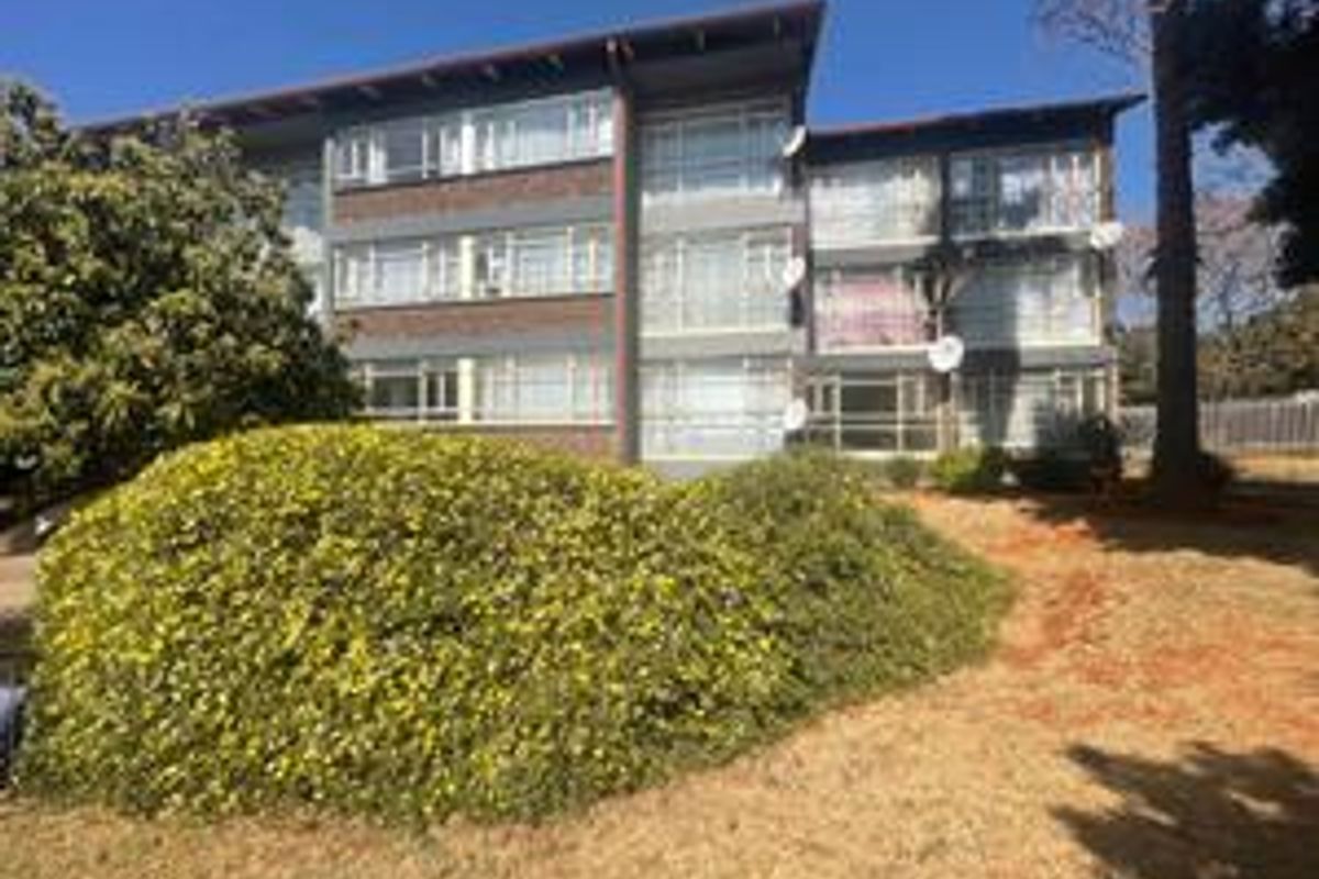 Prime Location: Easy Access to Gautrain & More! - Photo 2