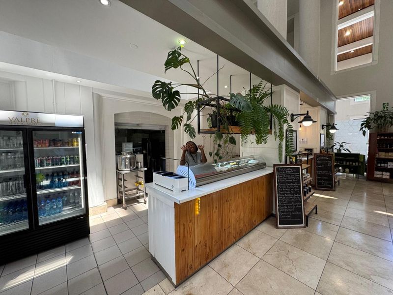 481m2 - To Let - Premium Office Space - Great Westerford Newlands - Photo 8