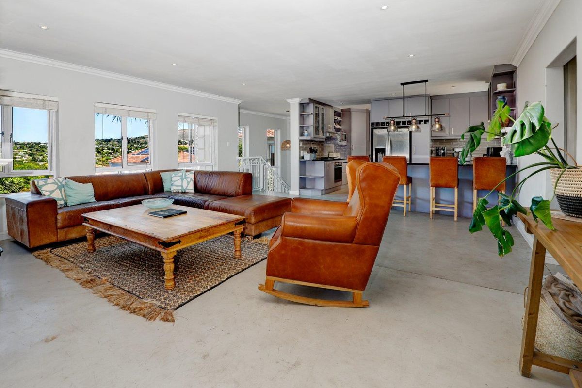 24 hour manned security! 4 bedroom, 3 bathroom Townhouse - Photo 5