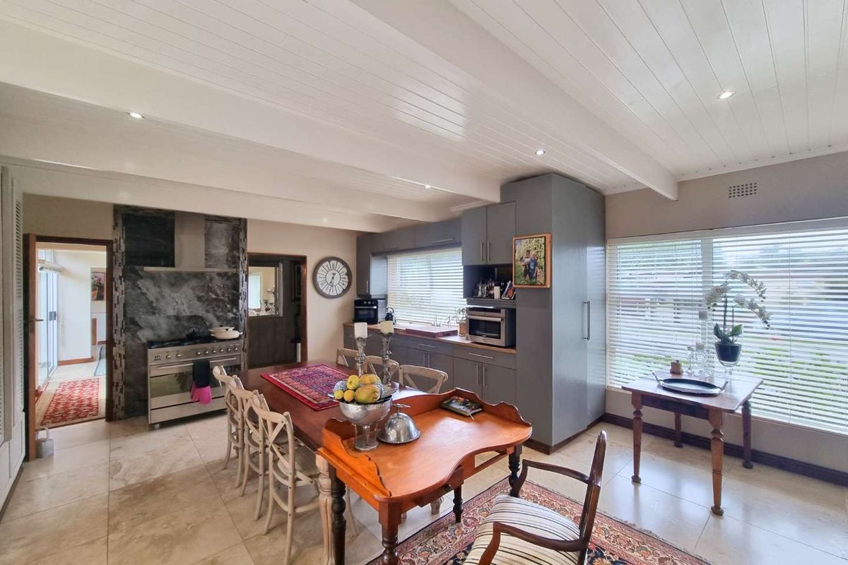 Elegant Living Steps from the Ocean! - Photo 5