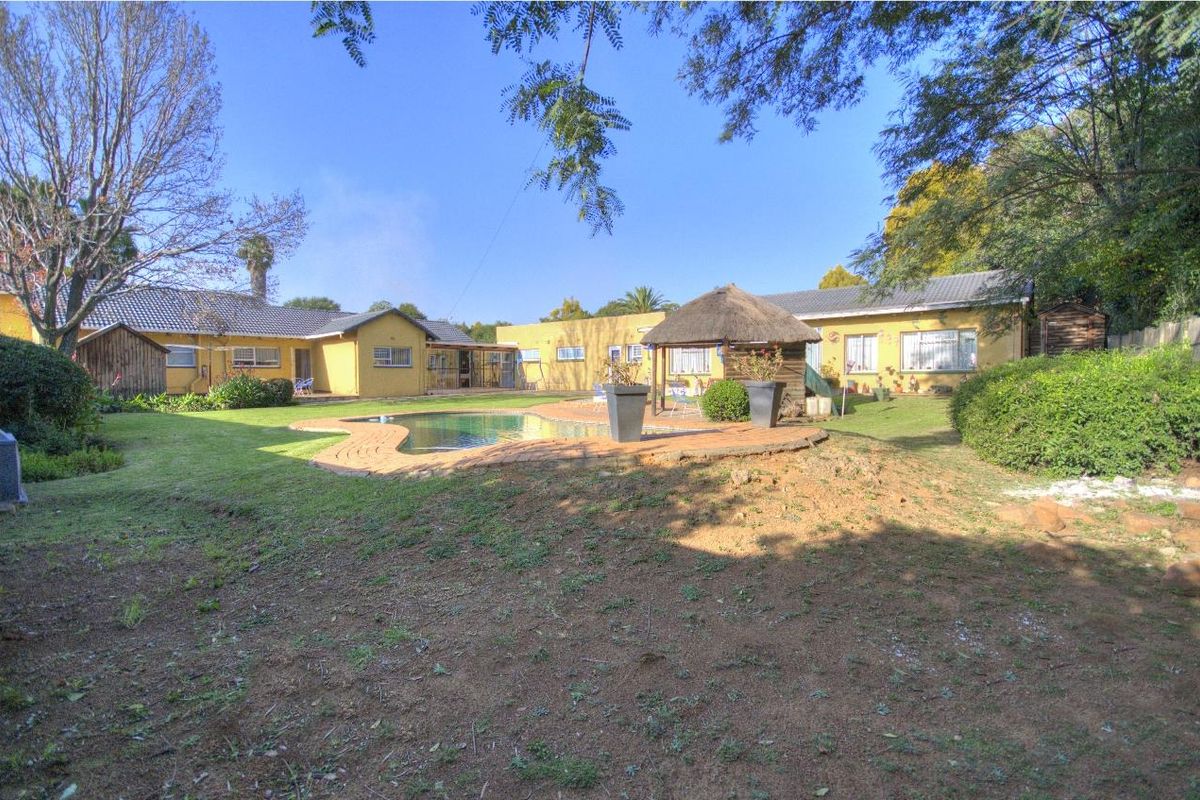 2 properties on one stand! - Photo 4