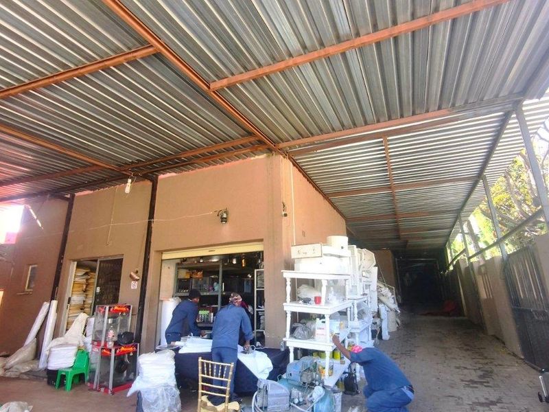 BUSINESS USE PROPERTY FOR SALE IN ORMONDE, JOHANNESBURG SOUTH - Photo 3