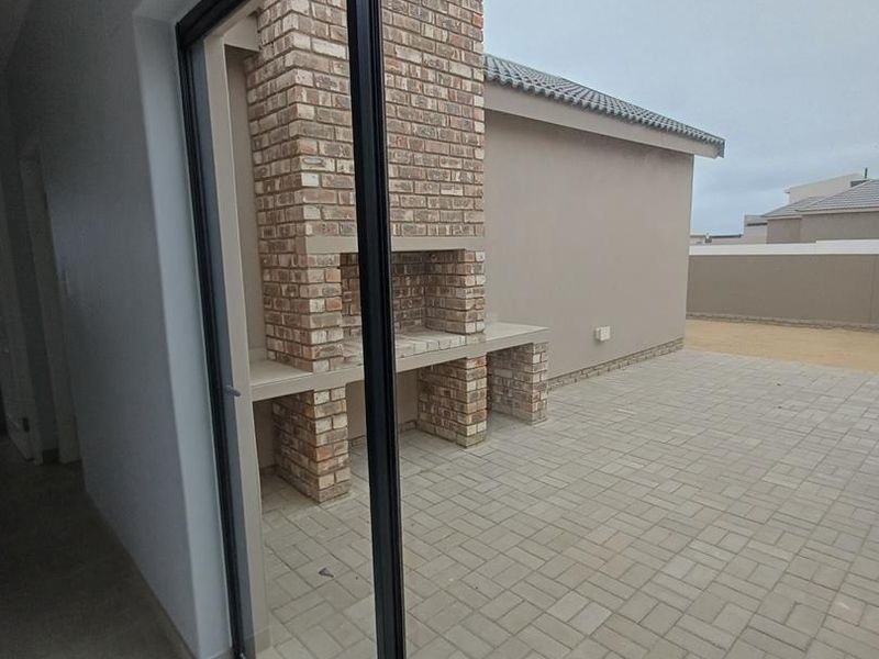 BRAND NEW HOME A FEW MINUTES FROM THE BEACH! - Photo 7