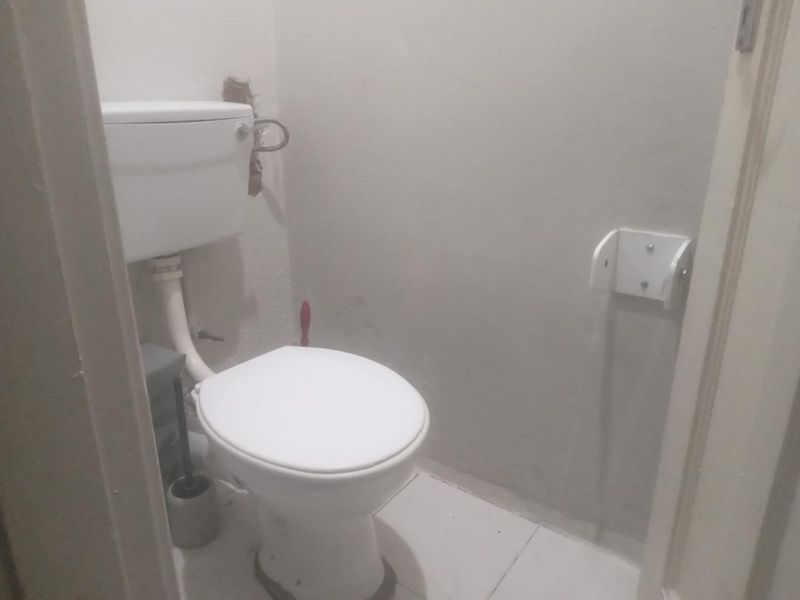 1-Bedroom Apartment In South Beach - Photo 8