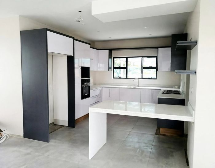 Property #2567221, House Rental Monthly in Palm Lakes Estates