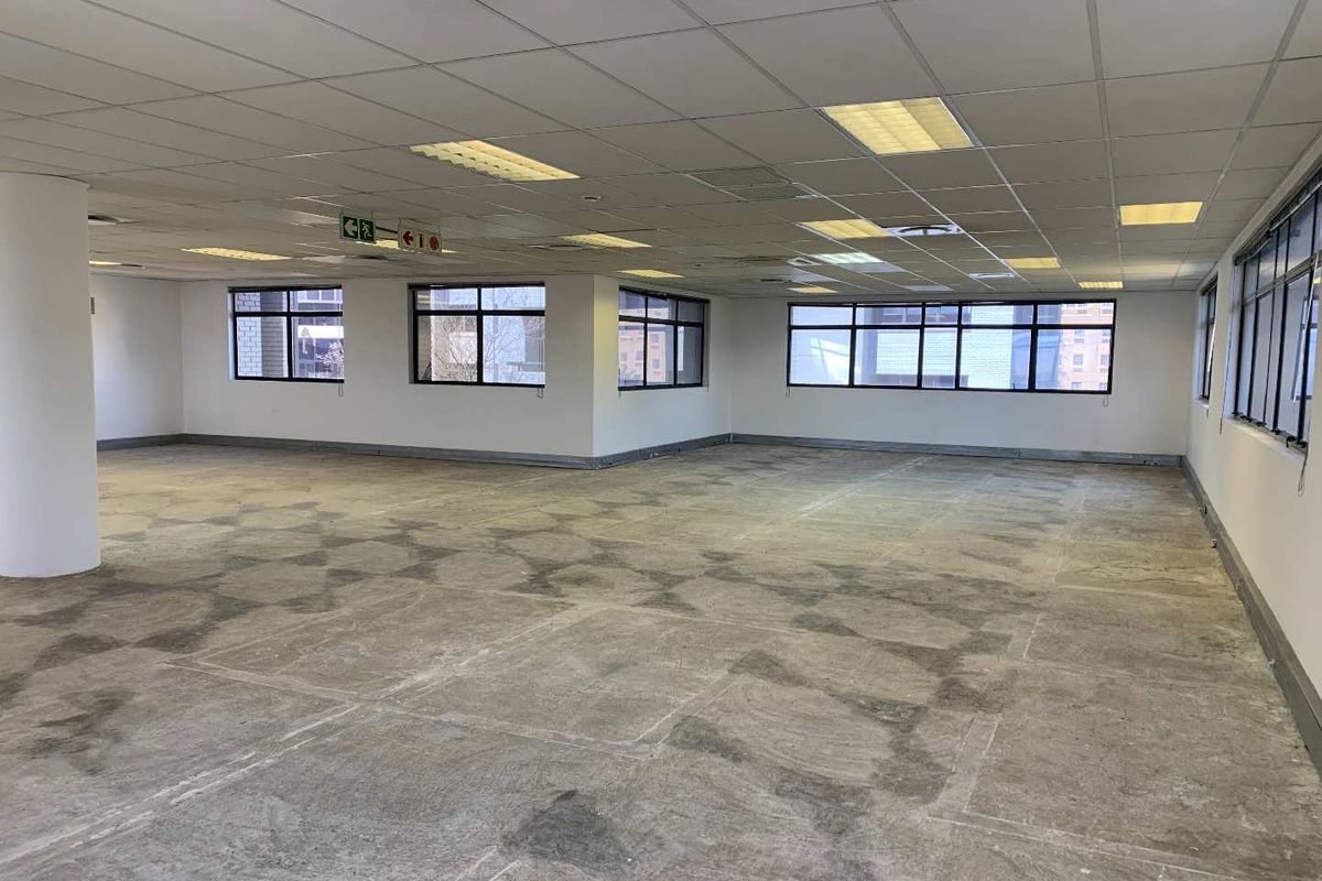 329m2 First Floor Office To Let at 11 Naivasha Road, Sunninghill - Photo 5