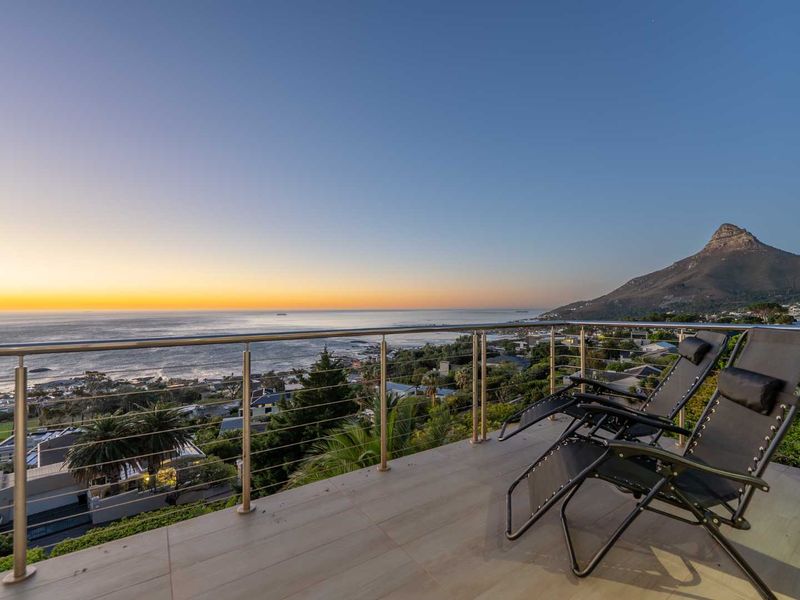 Contemporary Coastal Living with exquisite sea views in Camps Bay - Photo 3