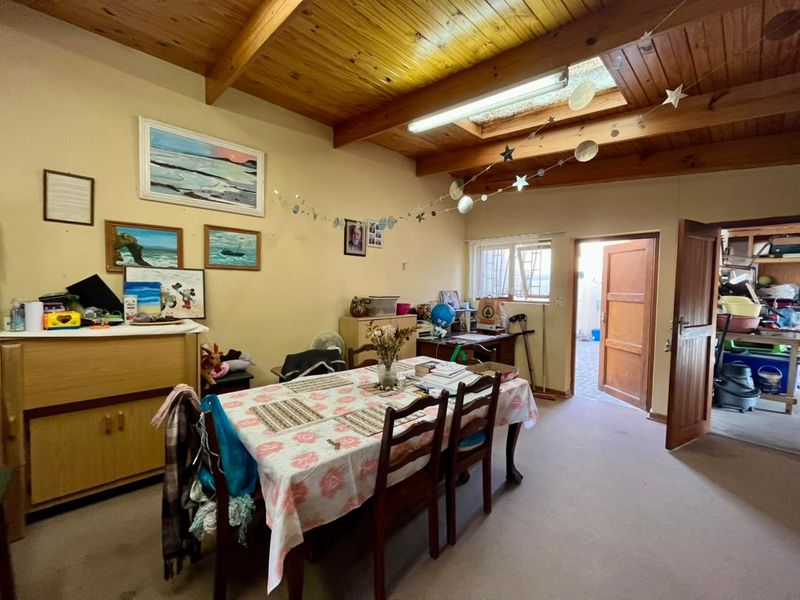 1000Sq erf with a classic home for sale! - Photo 6