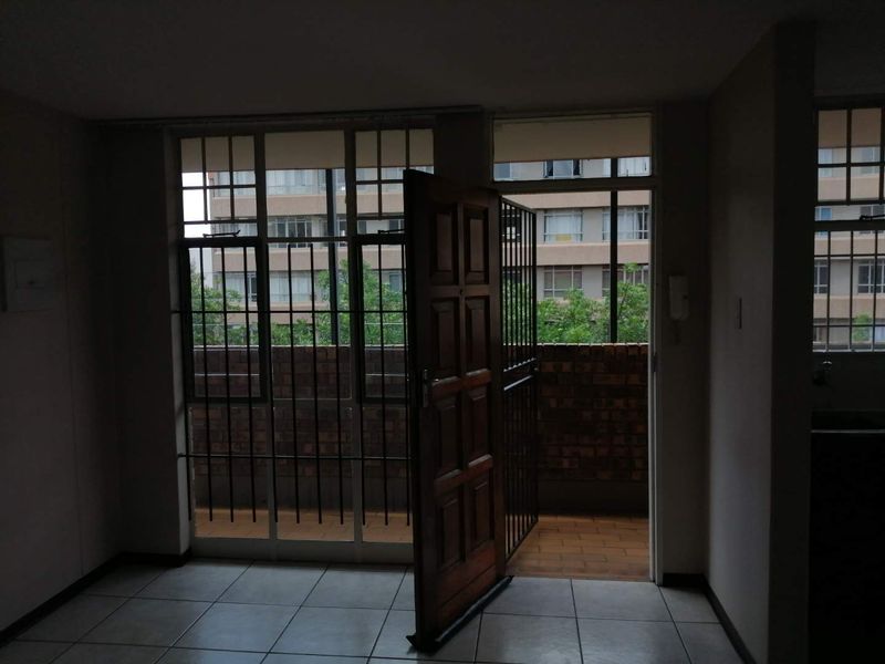 1 Bedroom to rent in Hatfield - Photo 8