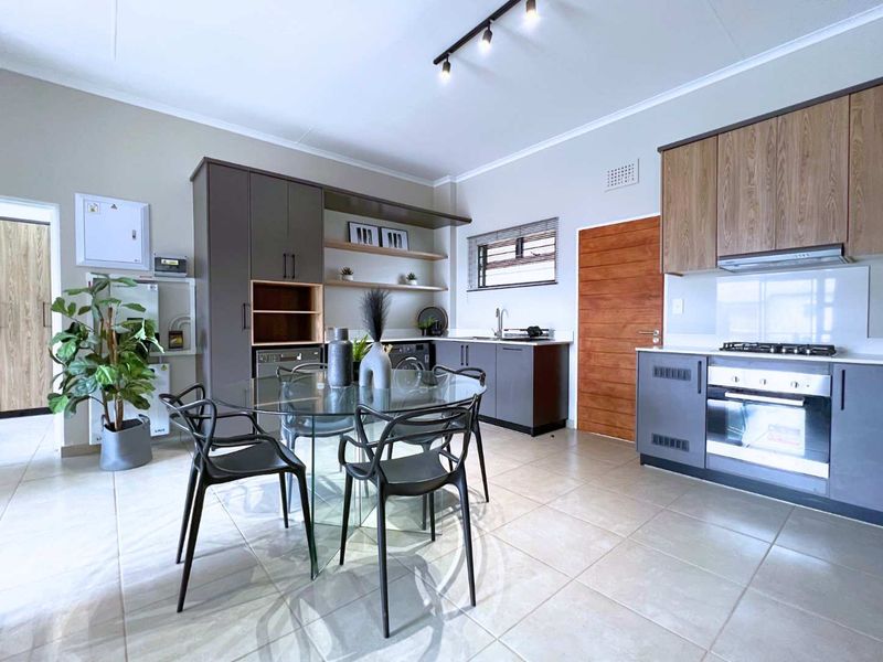 Two Bedroom Townhouse for Sale in Rietvalleirand - Photo 7