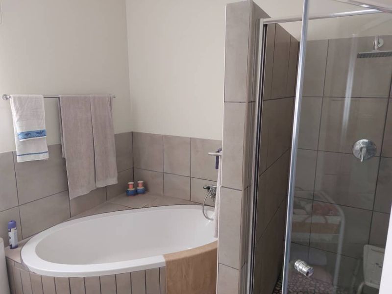 FOR SALE- 3 BEDROOM HOUSE IN EXTENTION 10, HENTIES BAY, NAMIBIA - Photo 7