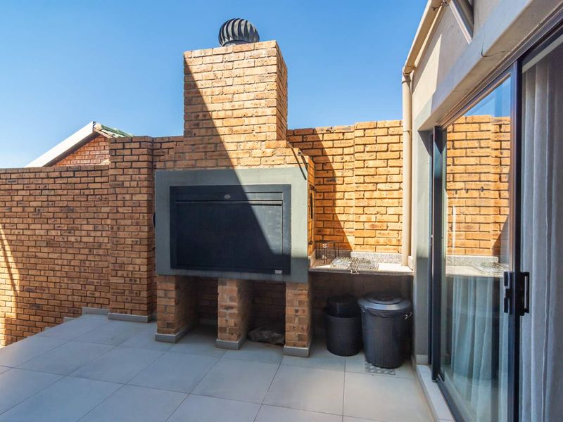 Luxury living with panoramic views `and versatile spaces - Photo 8