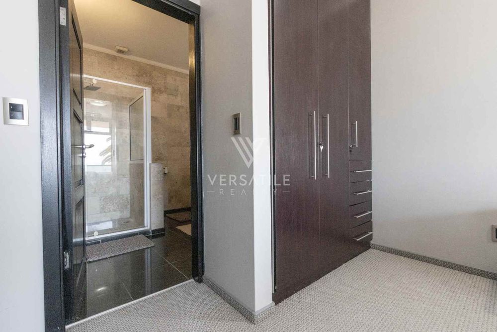 67 - En suite bathroom