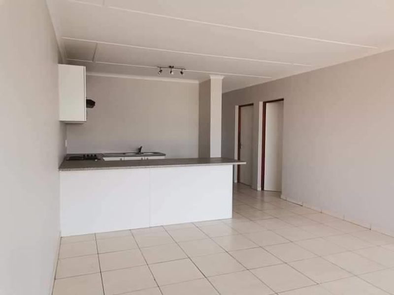 2 Bedroom Townhouse For Sale in Okahandja - Photo 2
