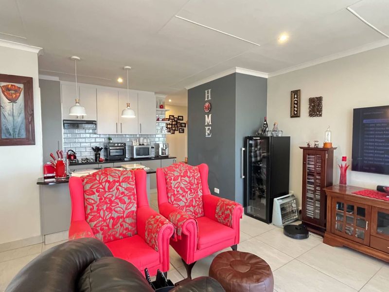 Modern Duet in Mossel Bay with Unmatched Ocean Views - Photo 3