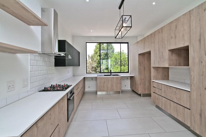 Property #2502755, Apartment Rental Monthly in Linksfield Ridge