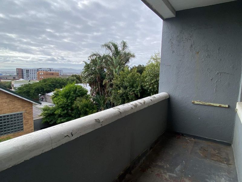 Wonderful Opportunity - Charming Corner 2-Bedroom Apartment with Stunning Views - Photo 9