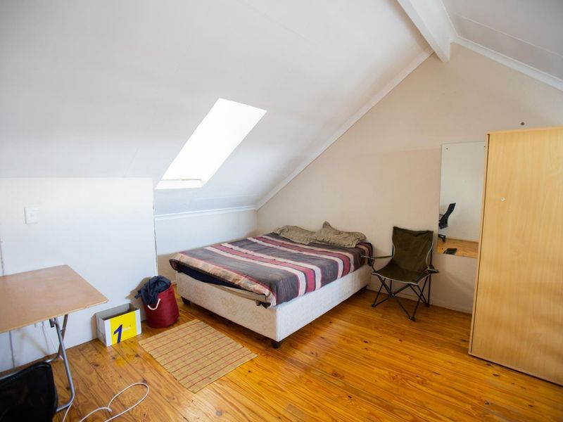 Bachelor Unit in Hatfield - Photo 10