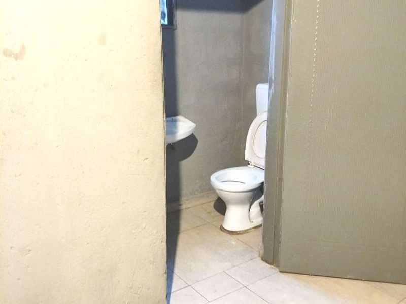 AN IVESTMENT PROPERTY FOR SALE IN BOTLENG EXT 4 - Photo 2