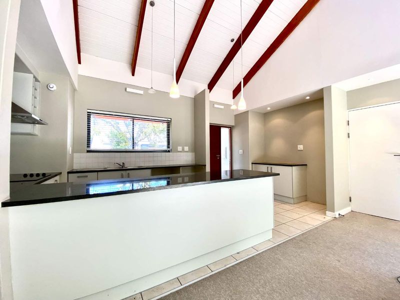 Hout Bay retirement at its best - Photo 5