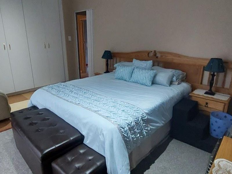 Spacious Duplex Cluster for Sale - Photo 9