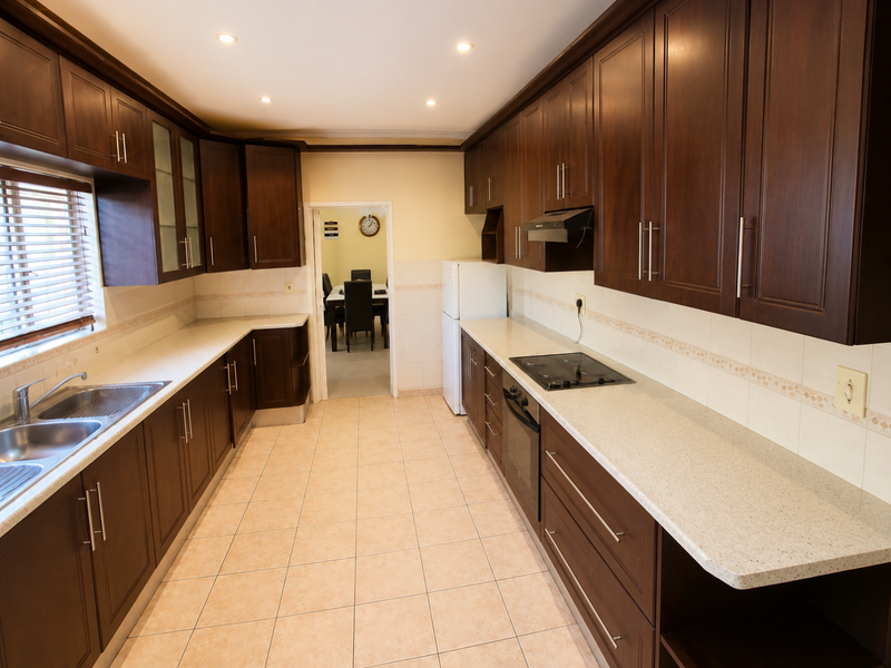 5 bedroom house - Photo 5
