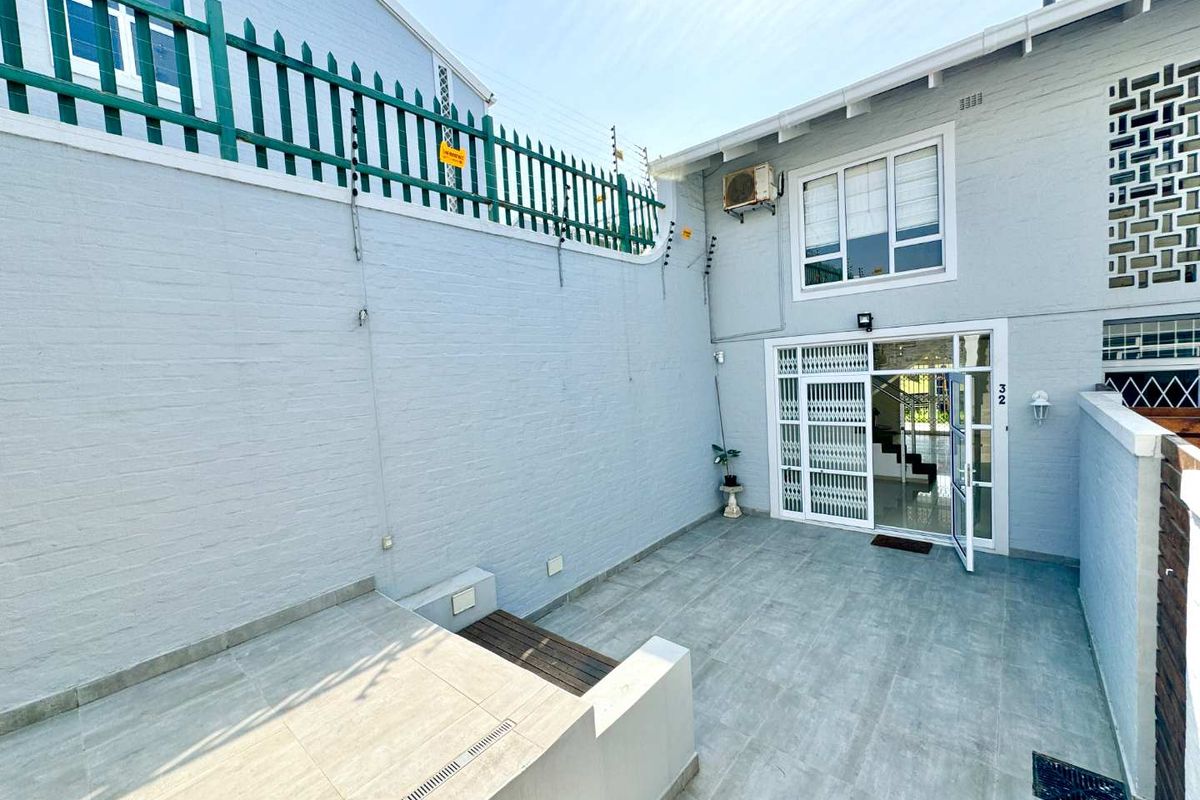 Hendra Estates - Lovely, Pet-Friendly Duplex With Stunning Bachelor Flat For Rent In La Lucia - Photo 3